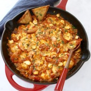 Easy Greek Shrimp Saganaki with Feta Cheese (Γαριδες Γιουβετσι)