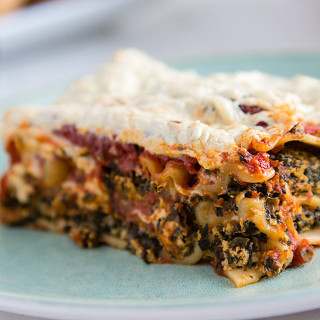 Easy Vegan Spinach and Mushroom Lasagna