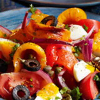 Egg and roasted bell pepper salad