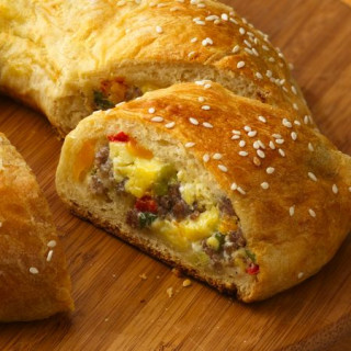 Egg and Sausage Breakfast Ring