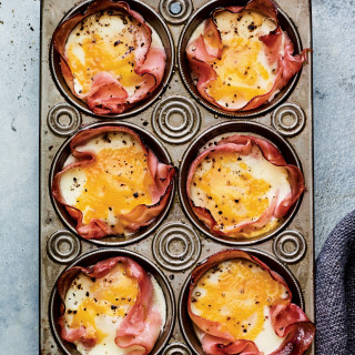 Egg "Muffins" in Ham Cups