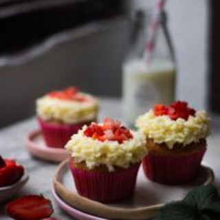 Eggless Strawberry Cupcakes Recipe