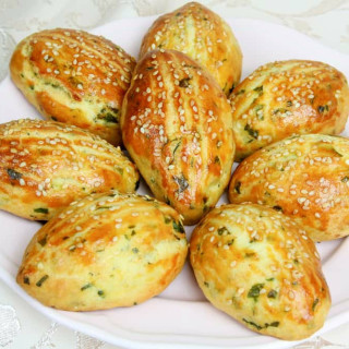 Feta and Parsley Pastry