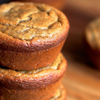 Flourless banana bread muffins