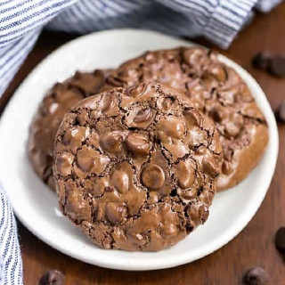 Flourless Chocolate Meringue Cookies