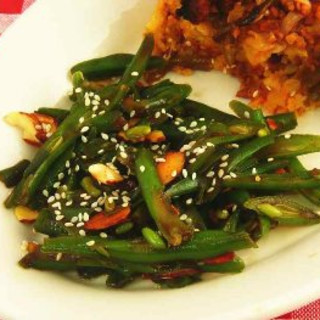 French Beans with Sesame Dressing
