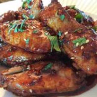 Fried Chicken Wings in Sticky Honey Soy Garlic Sauce-image