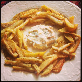 French fries with ginger garlic mayonnaise paste