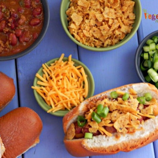 Frito Chili Cheese Dogs – It’s Time for a Cookout!