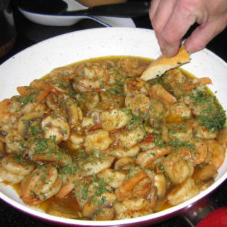 Gambas Al Ajillo Catalonia (Shrimp W/ Garlic) 