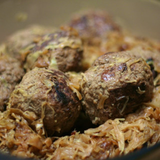 German Meatballs with Red Cabbage