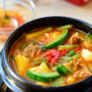 Gochujang Jjigae (Korean Stew with Zucchini)