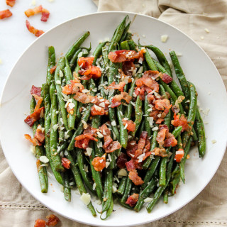 Green Beans with Tomato and Bacon