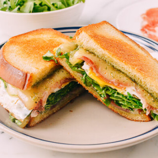 Green Eggs and Ham Grilled Cheese