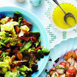Green Salad with Bacon and Dates (Chtl)