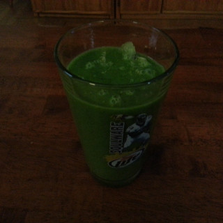 Green Smoothie 2 ( Kale + Kiwi Lime )