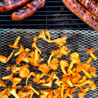 Grilled Chanterelle Mushrooms with Parsley and Lemon