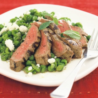 Grilled lamb with crushed minted peas