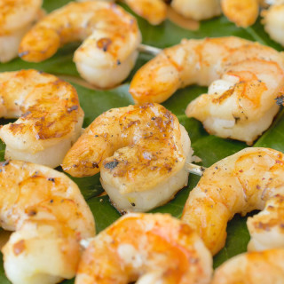 Grilled shrimp with ginger lemon dipping sauce