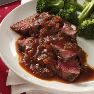 Grilled Sirloin with Chili-Beer Barbecue Sauce  