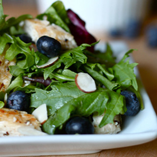 Grilled Chicken and Blueberry Salad