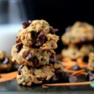 Healthy Chocolate Chip Cookies with Spinach, Carrots and Zucchini