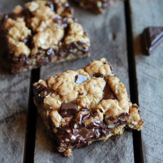 Healthy Dark Chocolate Chunk Oatmeal Cookie Bars (Idiot Proof)