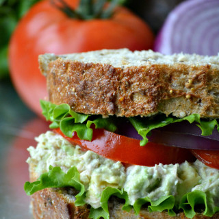 Heart-Healthy Tuna Avocado Salad Sandwich