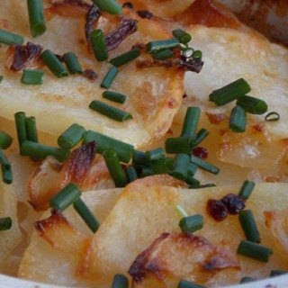 Herbed Scalloped Potatoes and Onions
