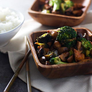 Hoisin Broccoli and Mushroom Stir-Fry