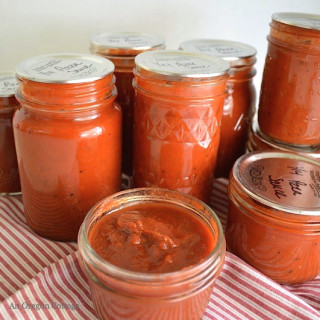 Home Canned Pizza Sauce {from frozen or fresh tomatoes}