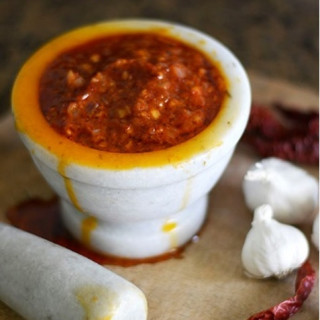 Homemade hot chilli garlic sauce