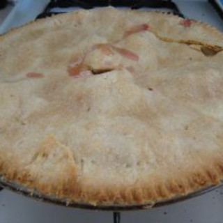Homemade Strawberry-Rhubarb Pie