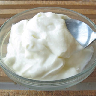 homemade yogurt: simple pleasure 