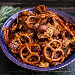 Honey-Roasted Chipotle-Rosemary Chex™ Party Mix