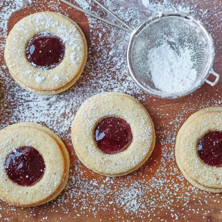 How To Make Classic Linzer Cookies