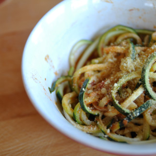 How to Make Zucchini Noodles (aka Zoodles)