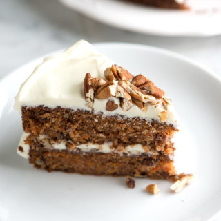 Incredibly Moist and Easy Carrot Cake Recipe