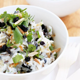 Indian rice salad with currants and almonds