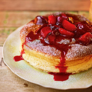 Jamie Oliver's cotton cheesecake with honey plums