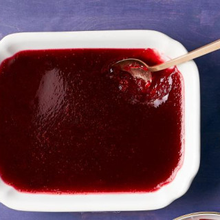 Jellied Cranberry-Cherry Sauce