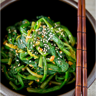 Korean Rustic Spinach Namul