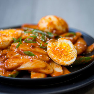 Korean Tteokbokki - Spicy Rice Cake Stir Fry