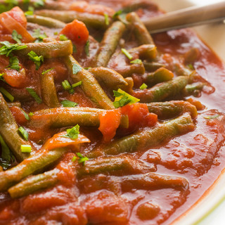 Lebanese Green Beans with Tomatoes