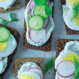 Lemon Dill Veggie Toast