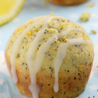 Lemon Poppy Seeds Muffins