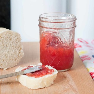 Low Sugar Strawberry Rhubarb Jam
