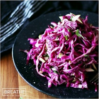 Low Carb Red Cabbage, Mint, and Granny Smith Apple Slaw