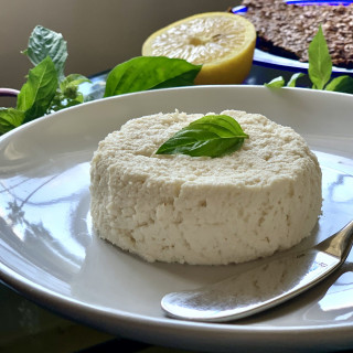 Lux Vegan Macadamia Ricotta