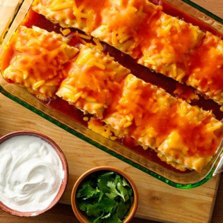 Make-Ahead Chicken Enchilada Lasagna Roll-Ups